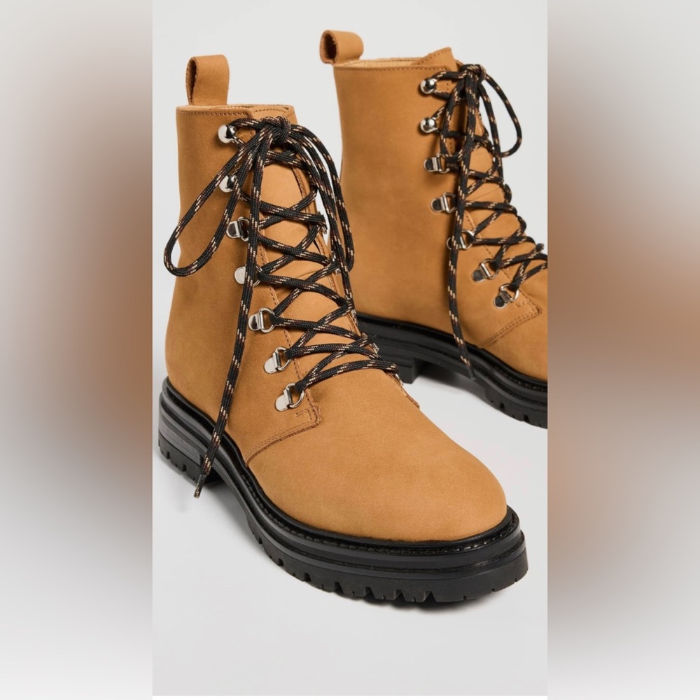 JENNI KAYNE
Oiled Leather Mountain Boot